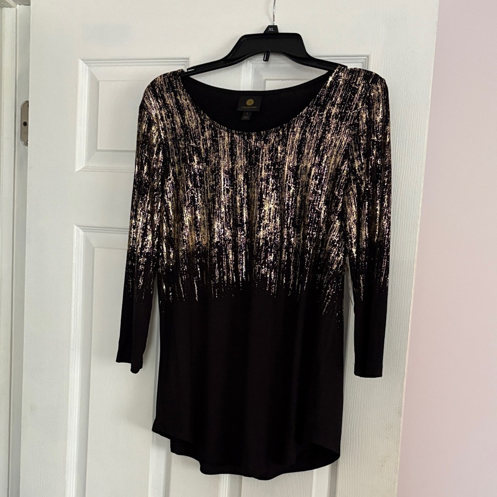 JM Collection Black and Gold Long Sleeve Top